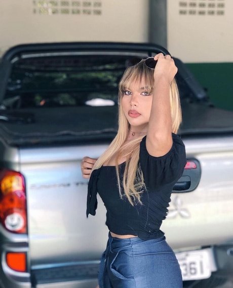 Naken läckt OnlyFans-bild av Meninas Da Bahia