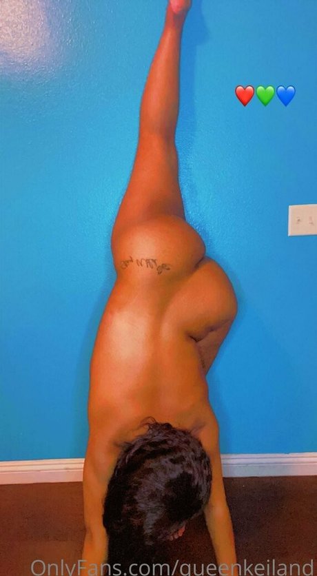 Naakte gelekte OnlyFans-foto van Queenkeiland