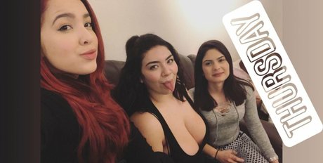 Nahá fotka uniklých OnlyFans od Nicky Nicole