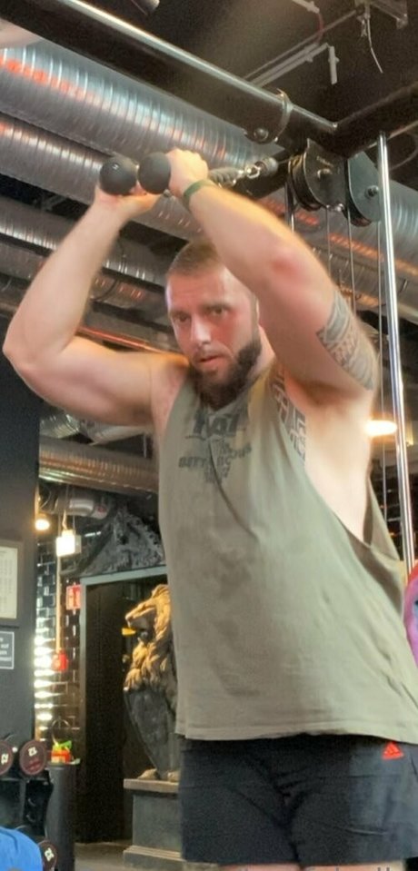 Nahá fotka uniklých OnlyFans od Beefybullp