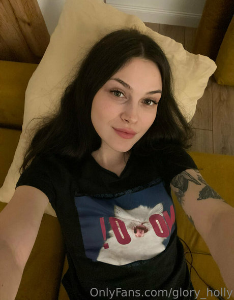 Nahá fotka uniklých OnlyFans od Gloryholly