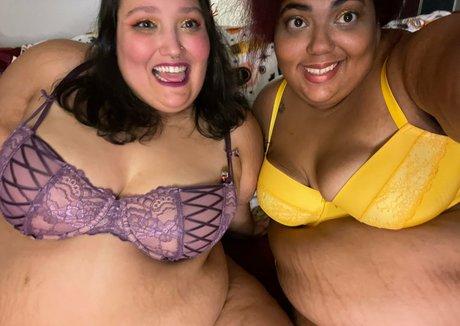 Nahá fotka uniklých OnlyFans od Fatlatinaa