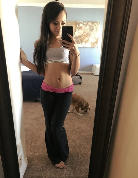 Hollyhendrix
