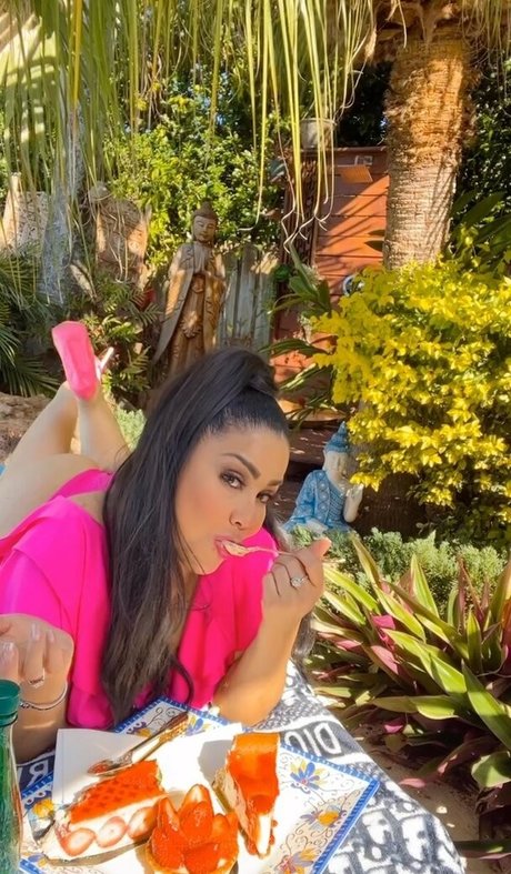Naken läckt OnlyFans-bild av Carolina Sandoval