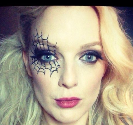 Alaston vuotanut OnlyFans-kuva Lauren Laverne