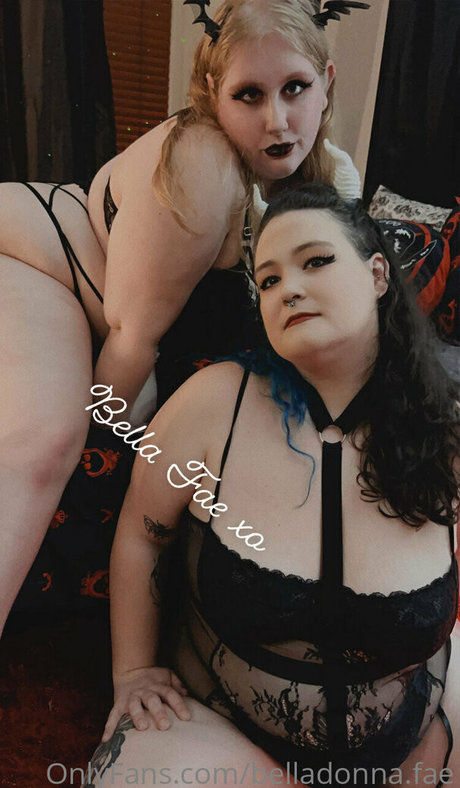 Naken läckt OnlyFans-bild av Belladonnafae