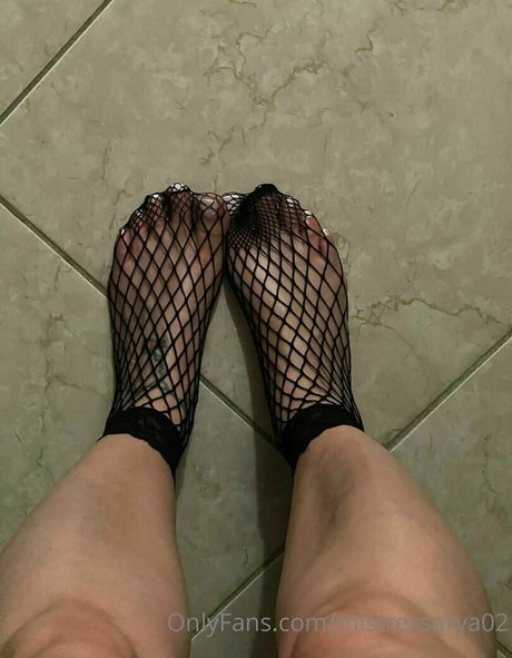 Mistressarya02