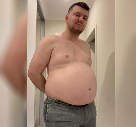 Naken läckt OnlyFans-bild av Danpizza