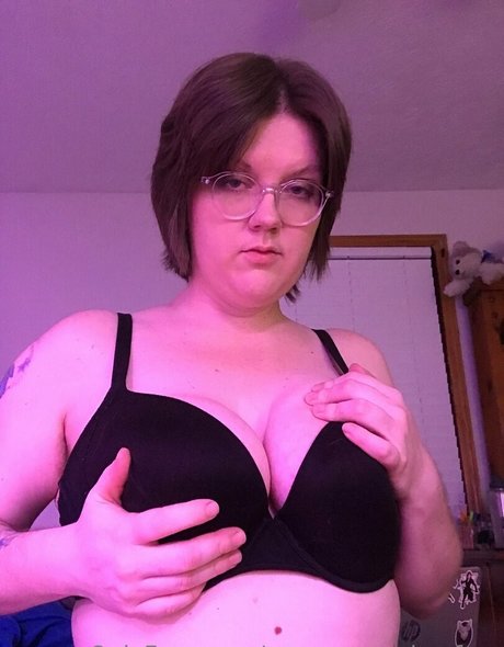 Alaston vuotanut OnlyFans-kuva Meganmoodeefree