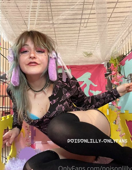 Poisonlilly OnlyFans