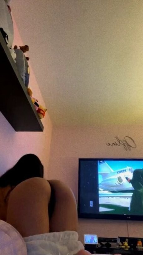 Nacktes geleaktes OnlyFans-Foto von Ovnezz