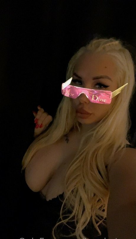 Kyra Hot OnlyFans 유출 누드 사진