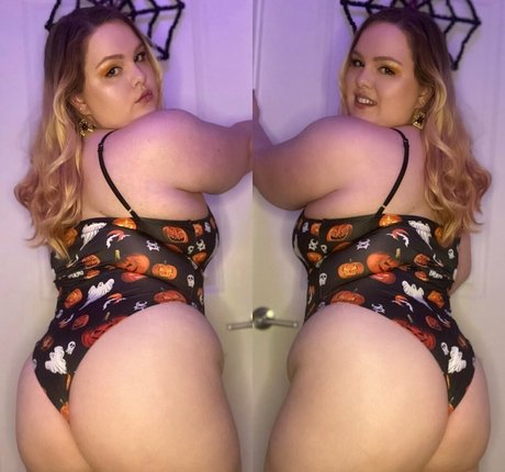 Naken läckt OnlyFans-bild av Laylaluckie24