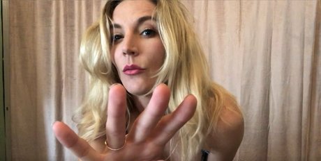 Monawalesxxx
