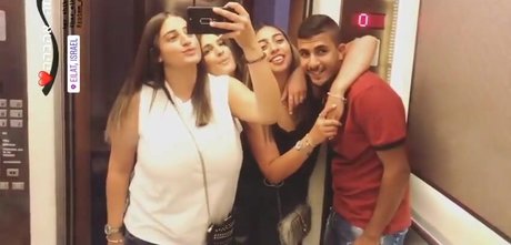 Alasti lekkinud OnlyFans-i pilt Marin Elbaz