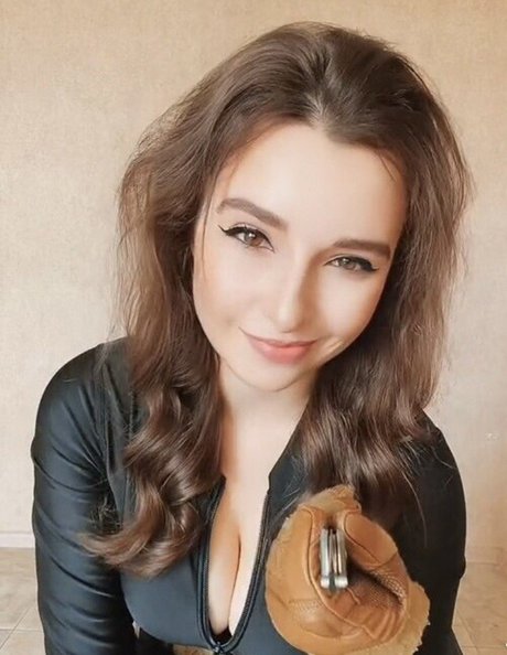 Elena Deligioz OnlyFans