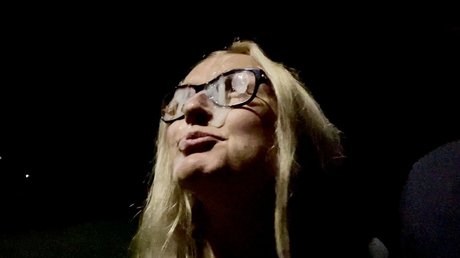 Naken läckt OnlyFans-bild av Cumcoveredbunny