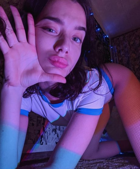 Alasti lekkinud OnlyFans-i pilt Yourlovesofia
