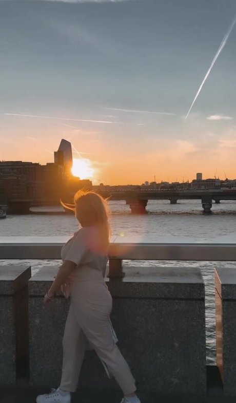 Naken lekkede OnlyFans-bilde av Kirsty Eccleston