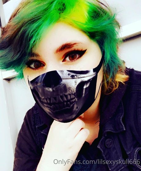 Skylar Rose Zombiez