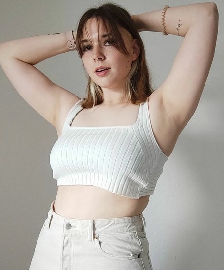 Naken läckt OnlyFans-bild av Nightingjayle