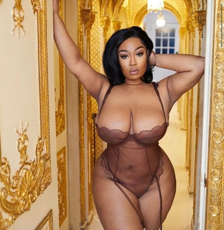 Nahá fotka uniklých OnlyFans od Brittneytonee
