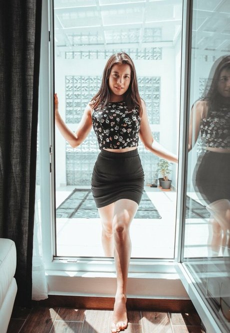 Alessa Shine