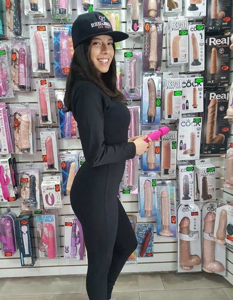 Alessa Shine