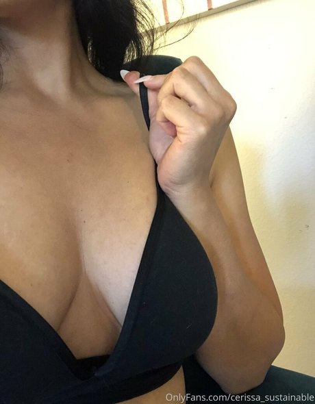Naken läckt OnlyFans-bild av Cerissa