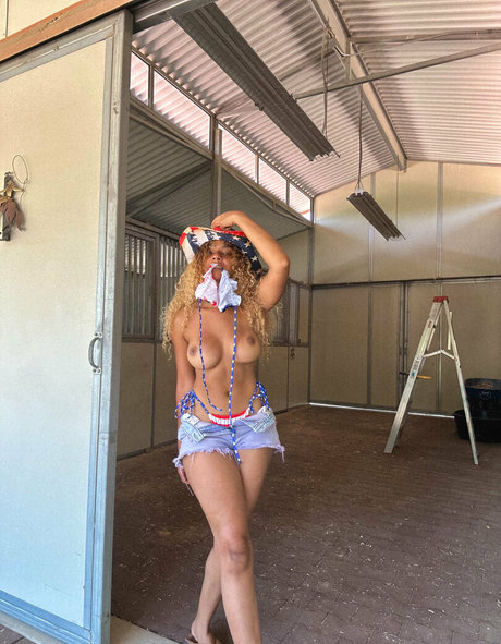 Helayna Marie