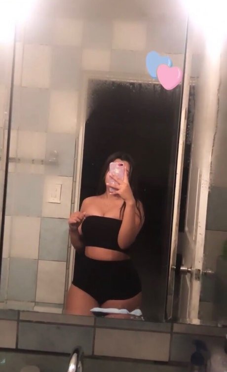Foto di nudo di fuga di OnlyFans di Hediorher