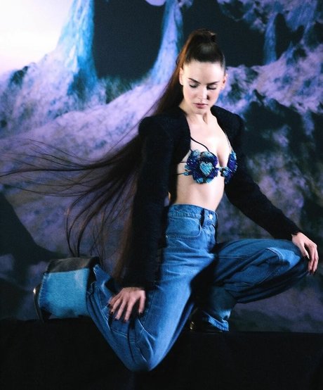 Alina Boz