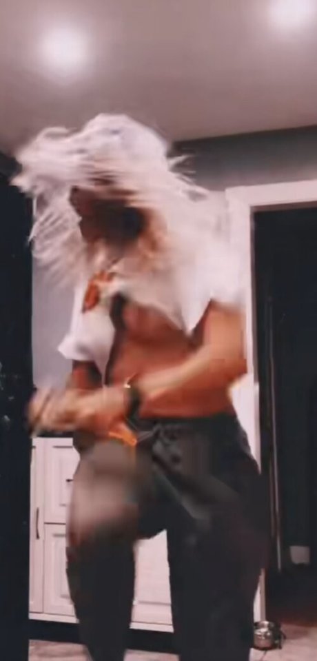 Barbiewants2hype