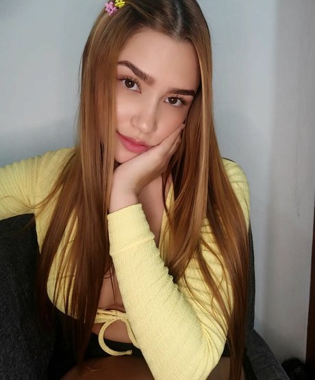 Naken läckt OnlyFans-bild av Julianaarenas05