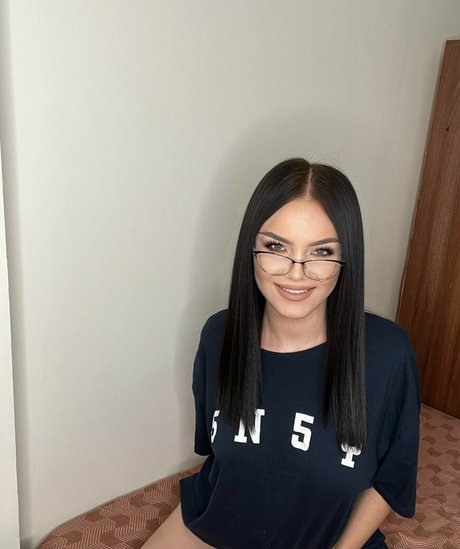 Naken läckt OnlyFans-bild av Amariaaaaaa69