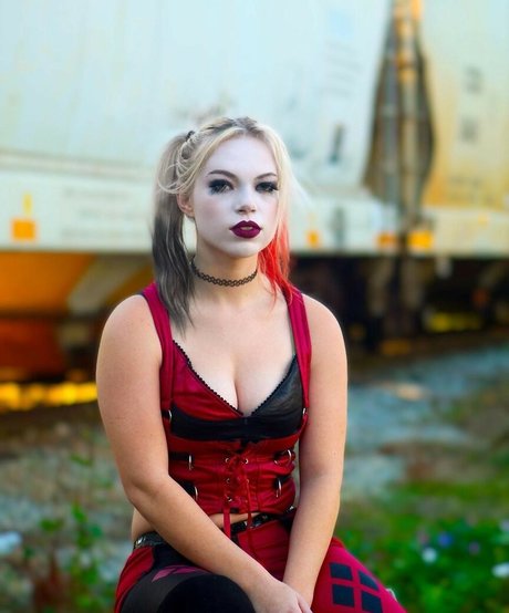 Nøgent lækket OnlyFans-billede af Manicpixidreamgirl