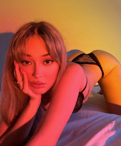 Naken läckt OnlyFans-bild av Hanhuts