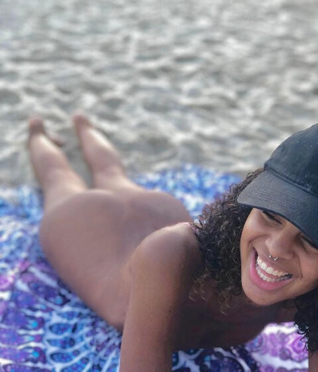 Naken läckt OnlyFans-bild av Agatinhaaf
