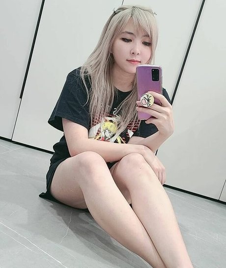 Foto nua vazada do OnlyFans de Yvonneflinetv