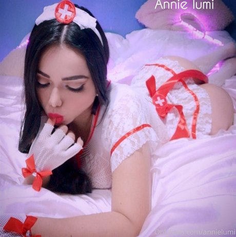 Annie Luminoso
