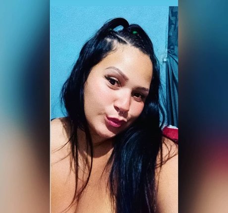 Adriane Esteves