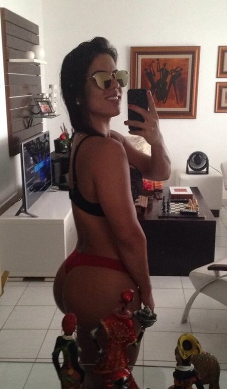 Nøgent lækket OnlyFans-billede af Milla Caldas