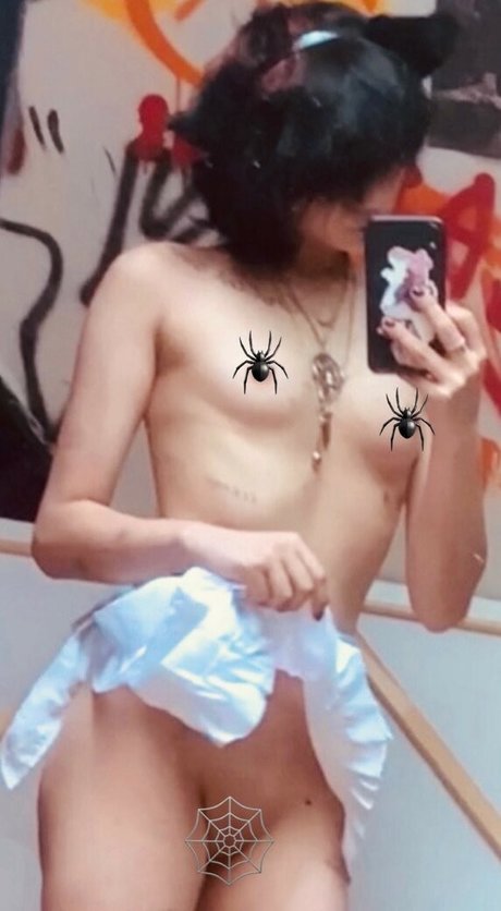 Naken läckt OnlyFans-bild av Vomitboyx
