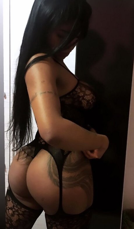 Naken läckt OnlyFans-bild av Julha Souza