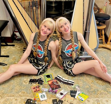 Photo nue de fuite OnlyFans de Camille And Kennerly