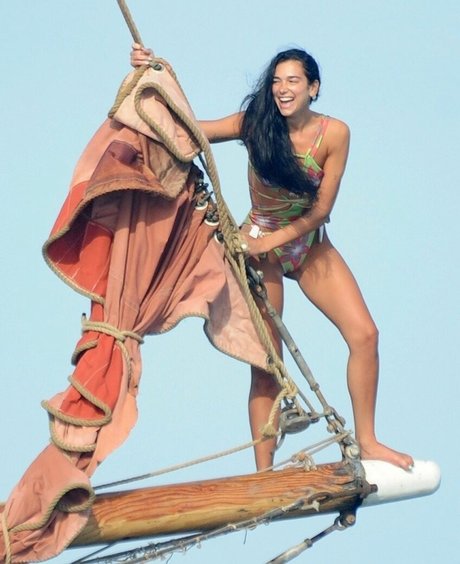 Dua Lipa