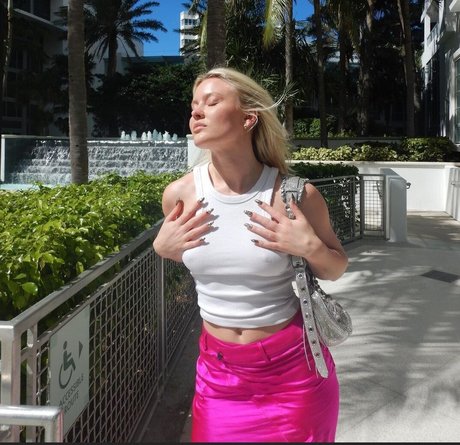 Zara Larsson  nude leaked OnlyFans photo