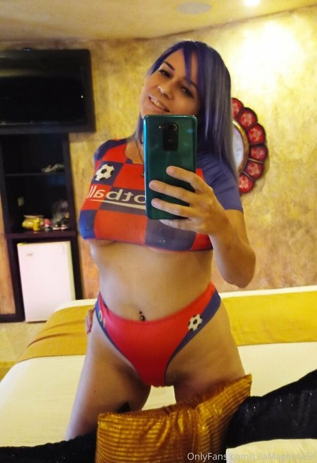 Foto di nudo di fuga di OnlyFans di Lilamagentasx
