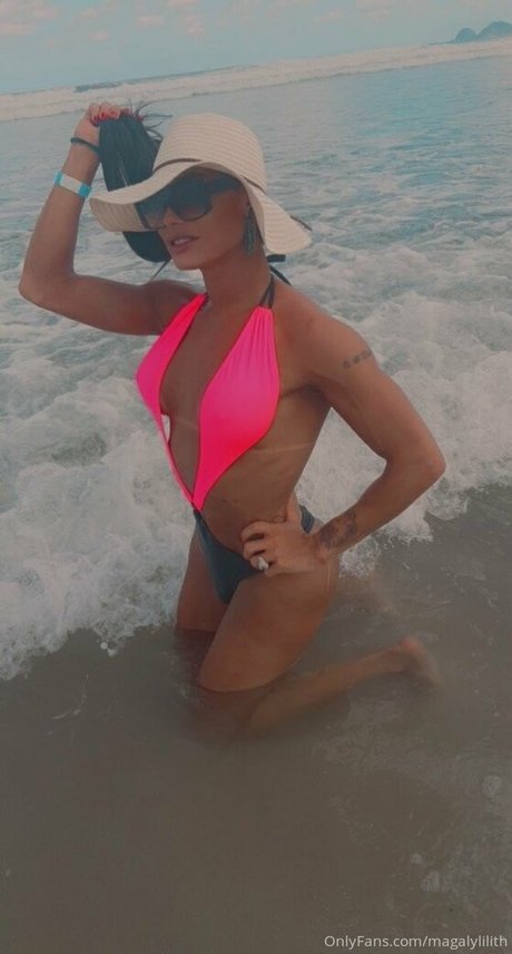 Naakte gelekte OnlyFans-foto van Magalylilith