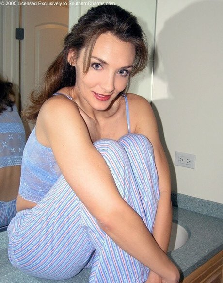 Naakte gelekte OnlyFans-foto van Southerncharms Reese
